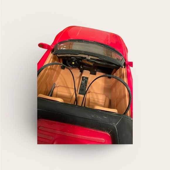 Barbie Red Ferrari remote control car - Picture 5 of 5